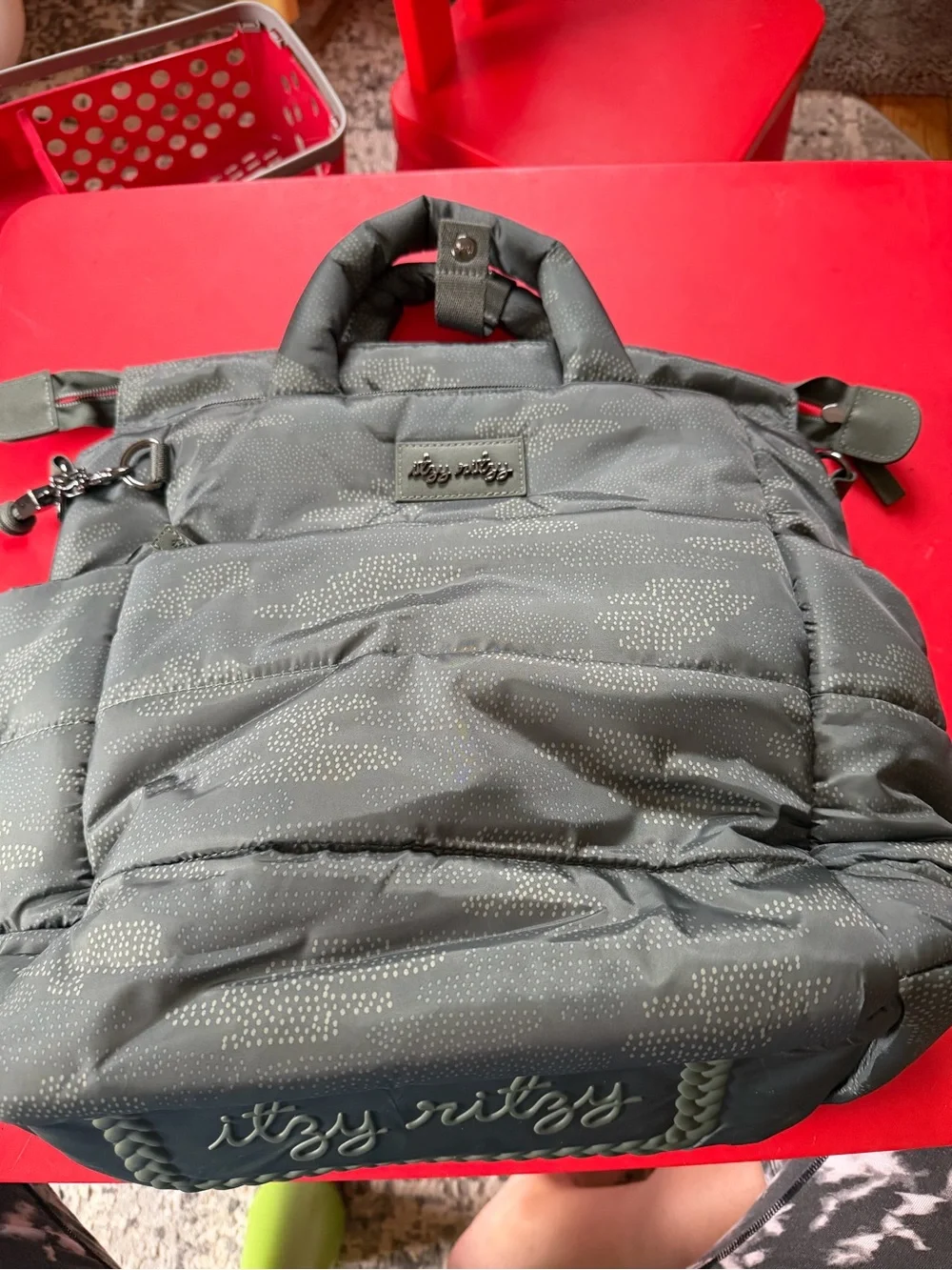 Itzy Ritzy green/grey camo Dream Diaper Backpack